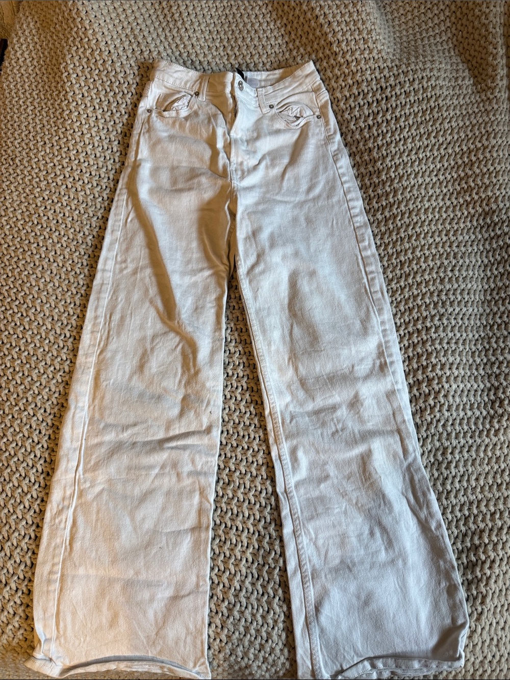 White Wide-Leg Women's Jeans